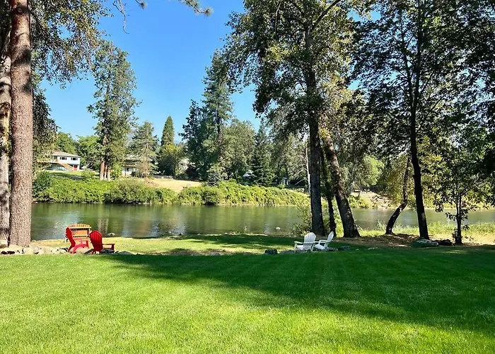 Deluxe Cabin 1 - Rogue River Resort